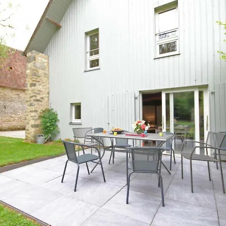 Alençon, 4 Pièces, 7 Personnes - Fr-1-497-24 Hébergement de vacances *