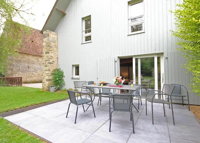 La Grange De Cerise - Traditionnel Avec Wifi, Proche - Fr-1-497-24 Feriehus